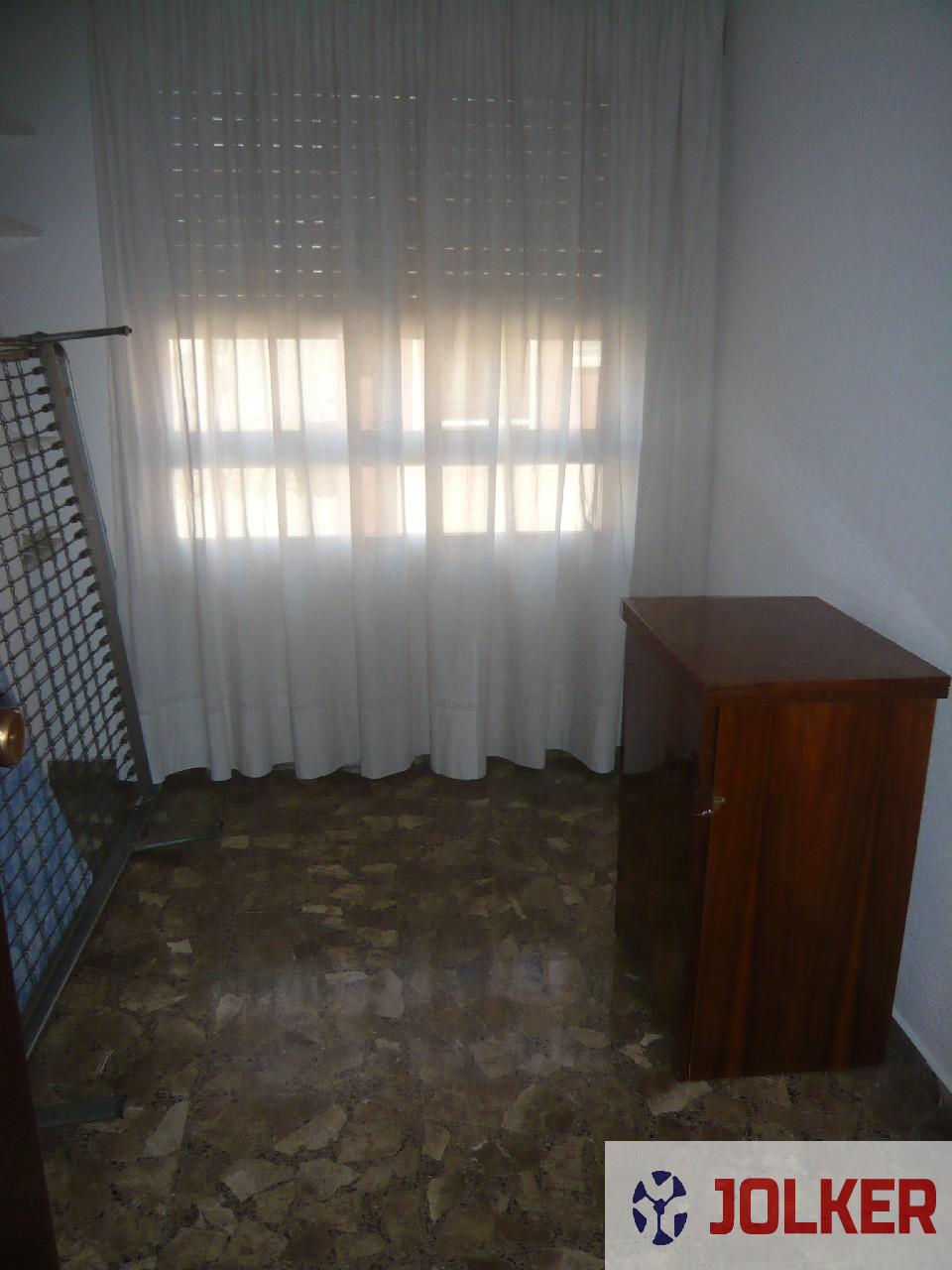For sale of flat in Burriana