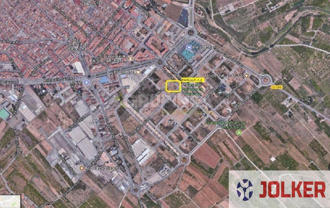 For sale of land in Burriana