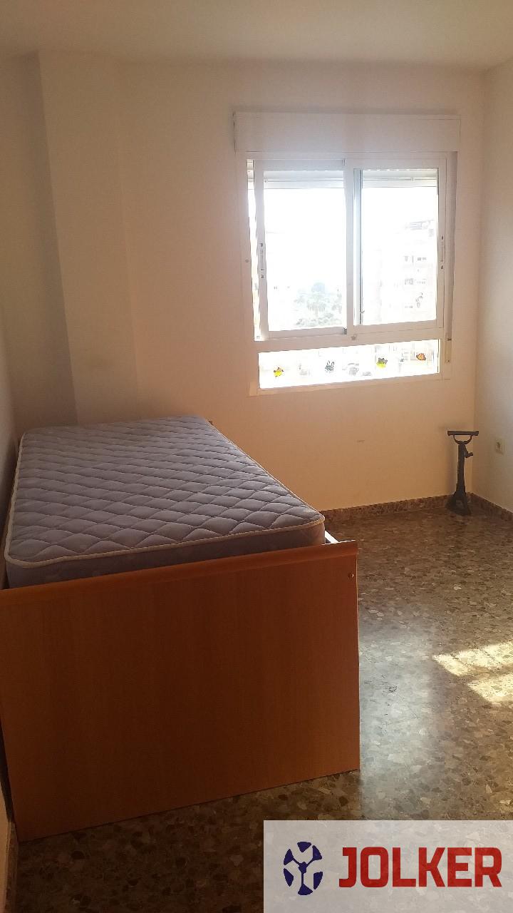 For sale of flat in Burriana