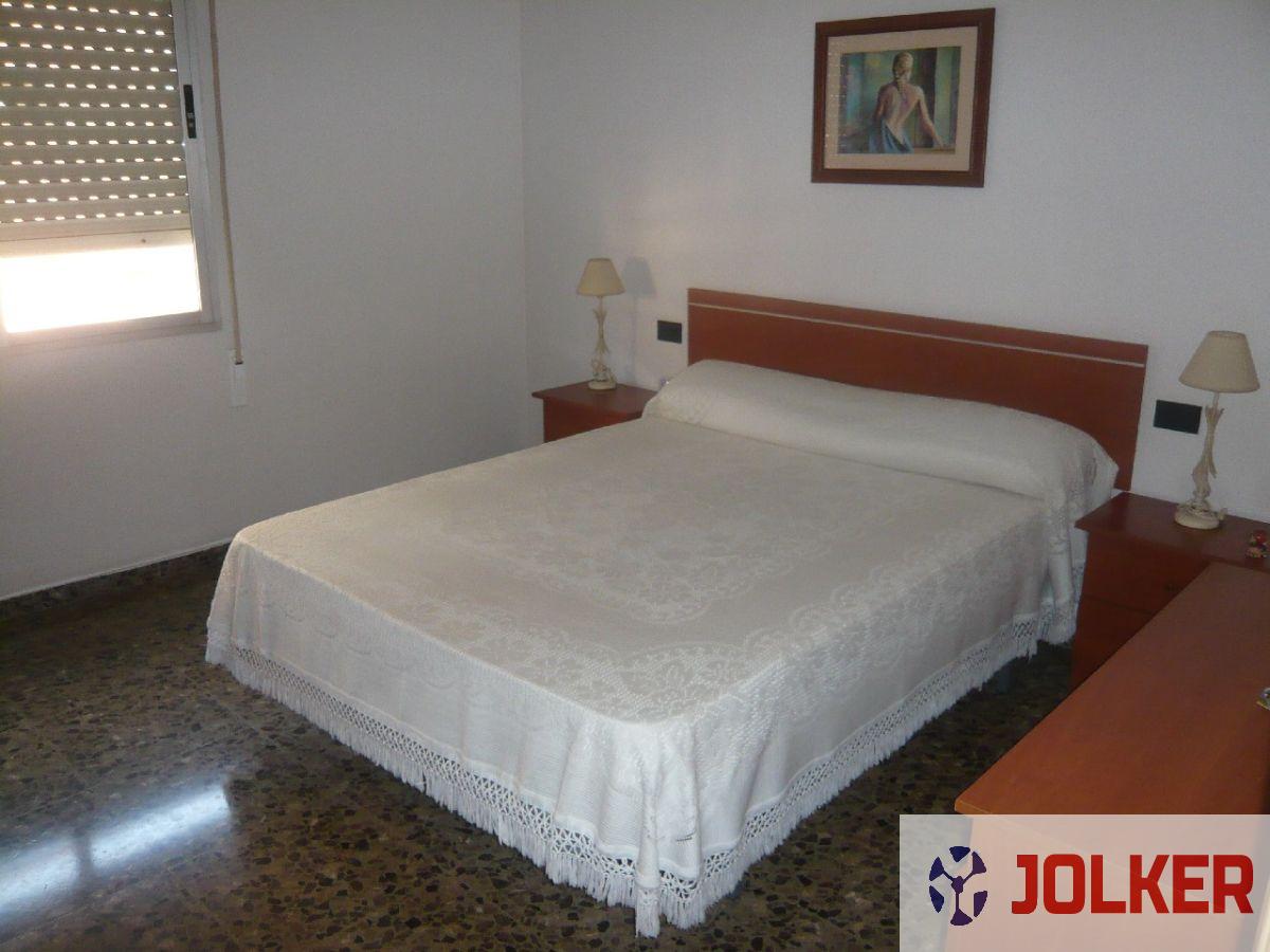 For sale of flat in Burriana
