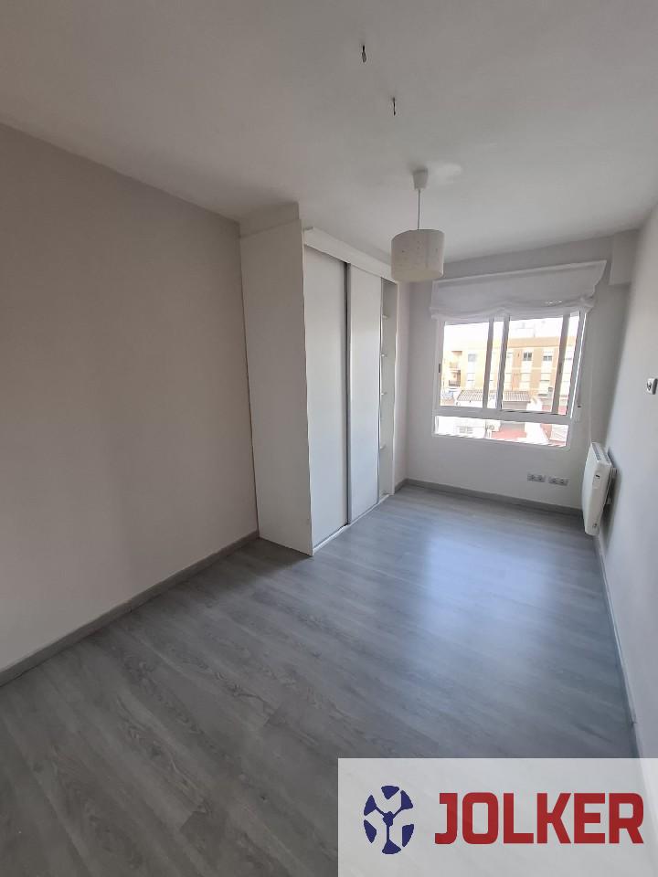 For sale of flat in Burriana