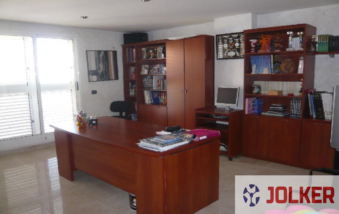 For sale of house in Burriana