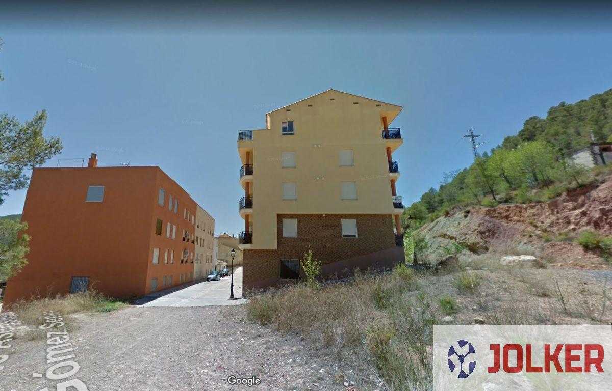 Venta de terreno en Montanejos