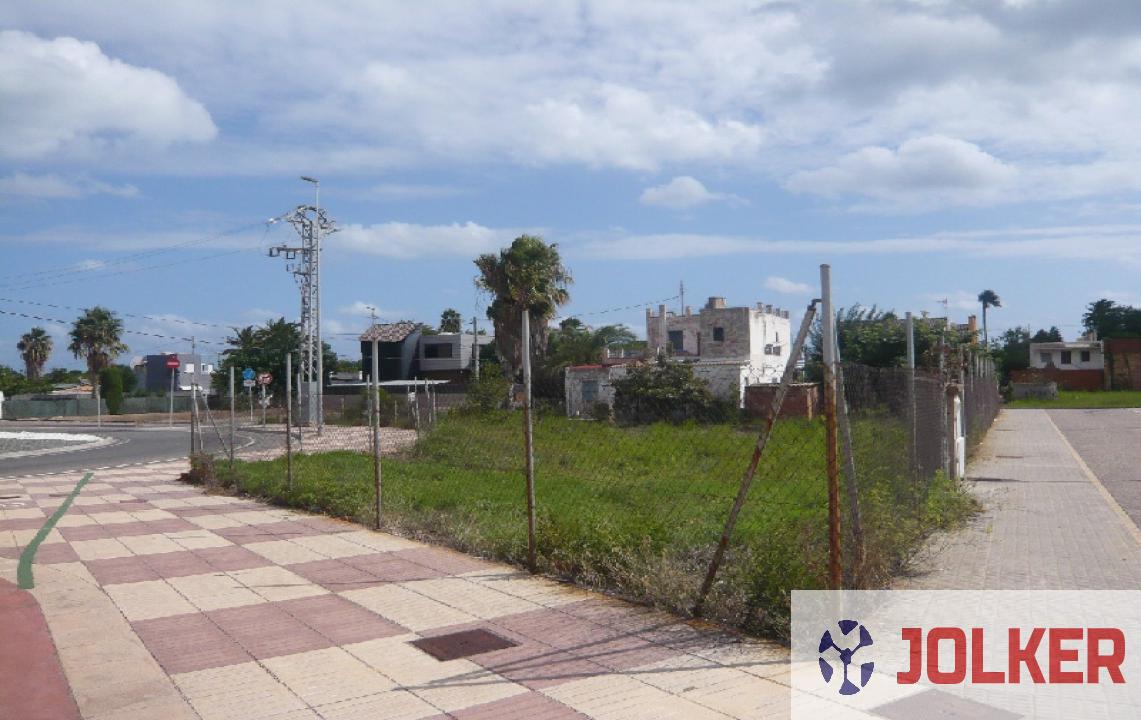 For sale of land in Burriana