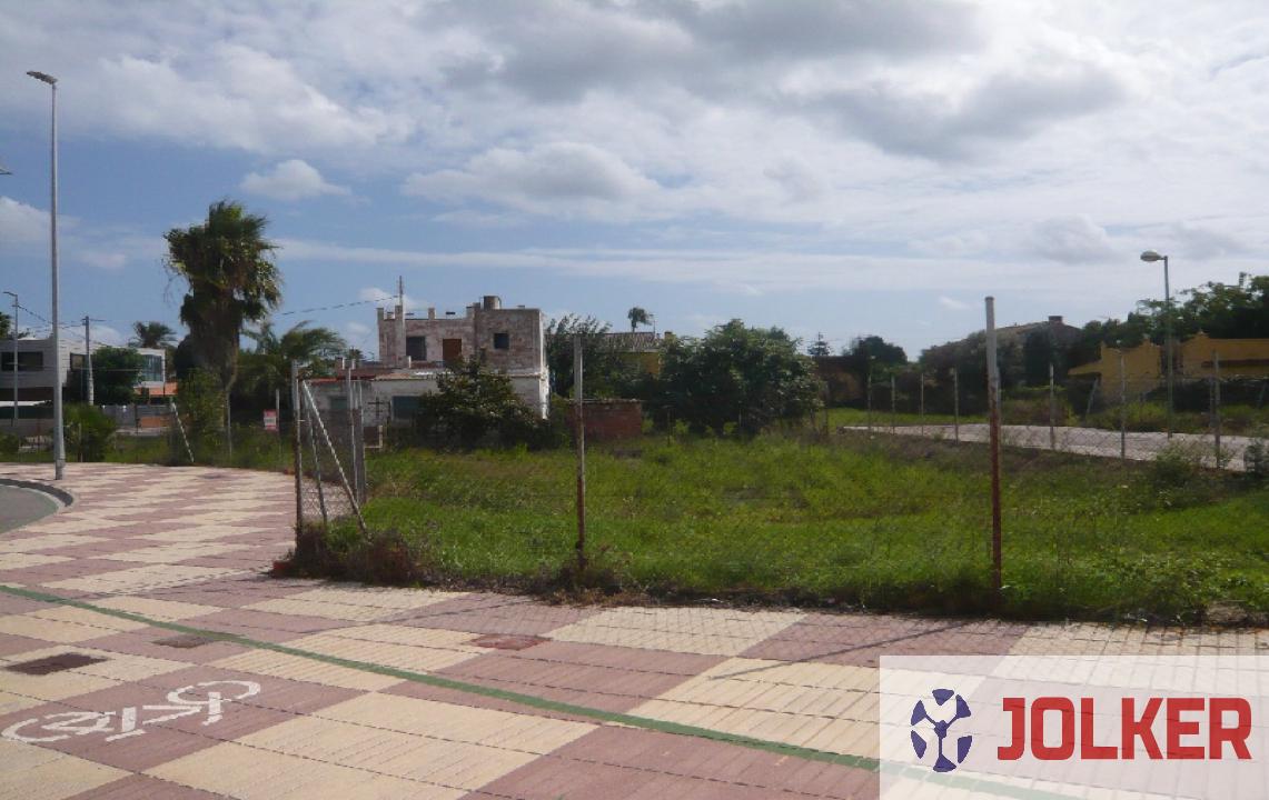 For sale of land in Burriana