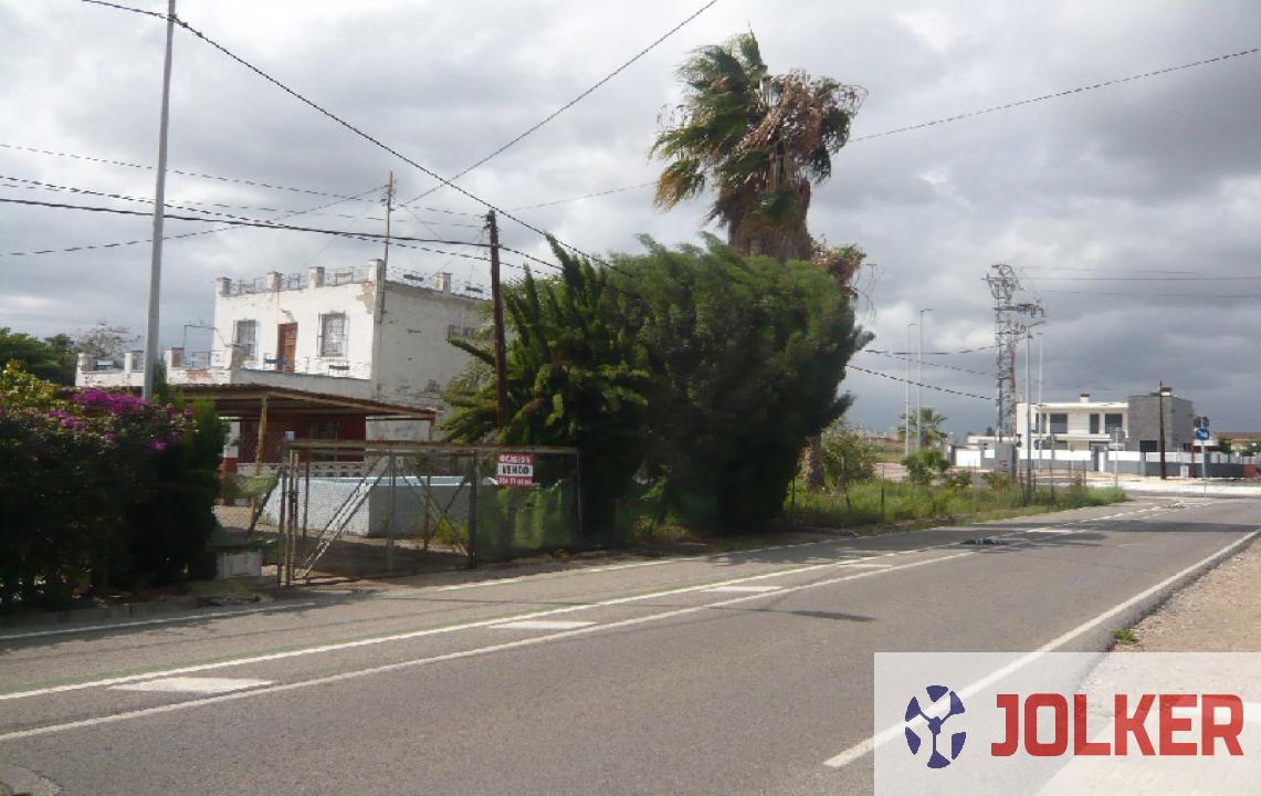 For sale of land in Burriana