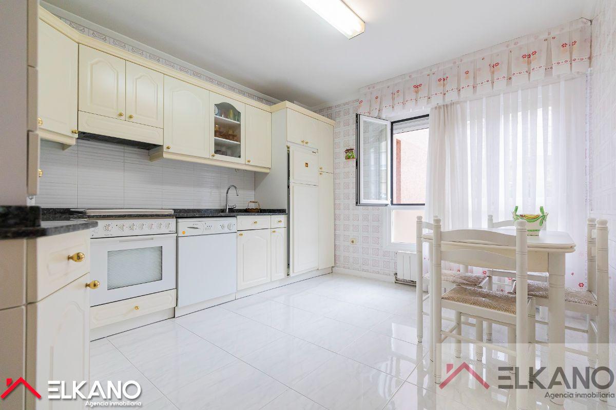 For sale of apartment in Portugalete