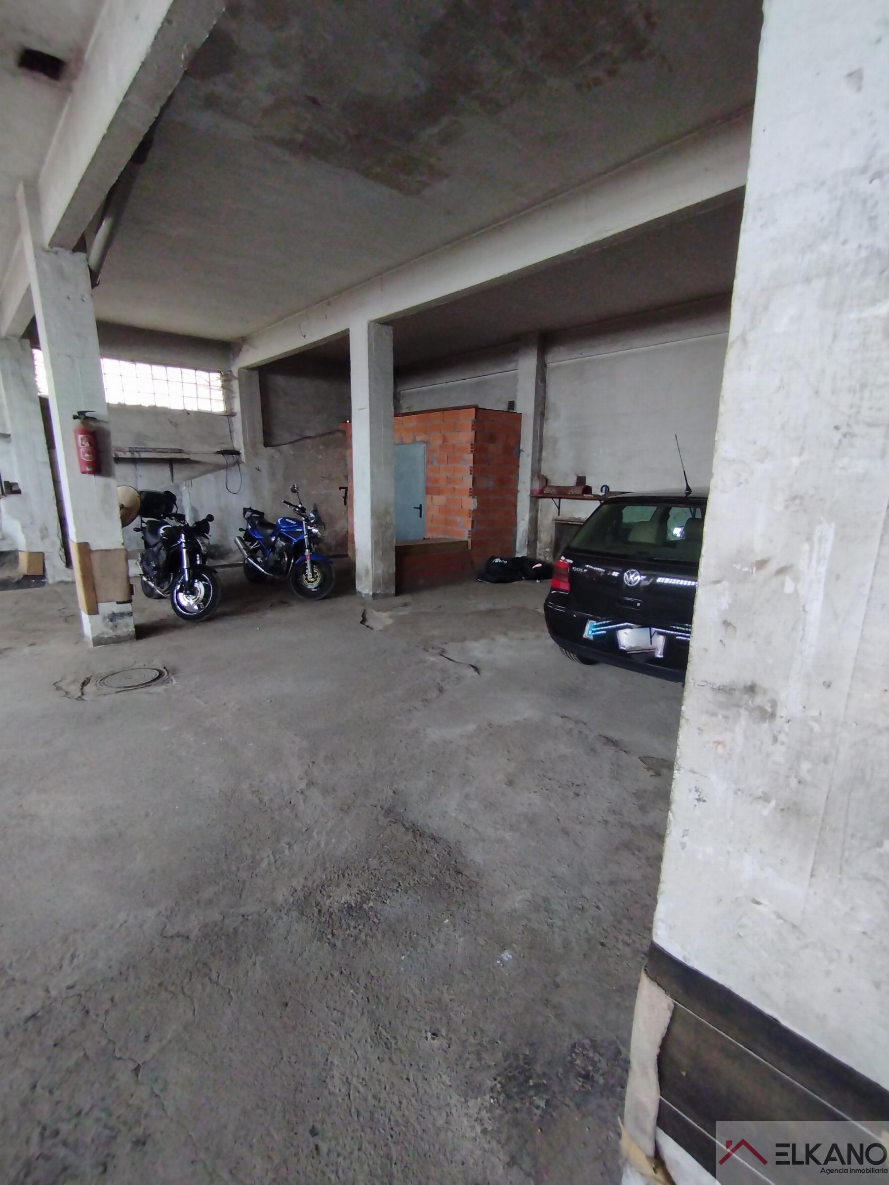 For sale of garage in Bilbao
