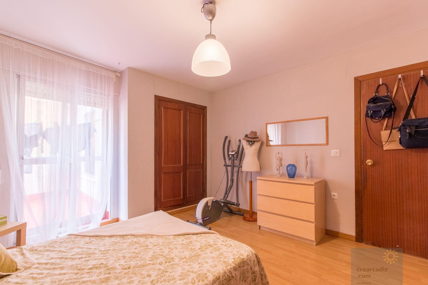 For sale of flat in Cádiz