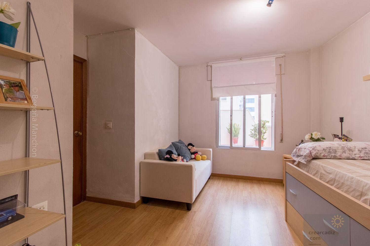 For sale of flat in Cádiz