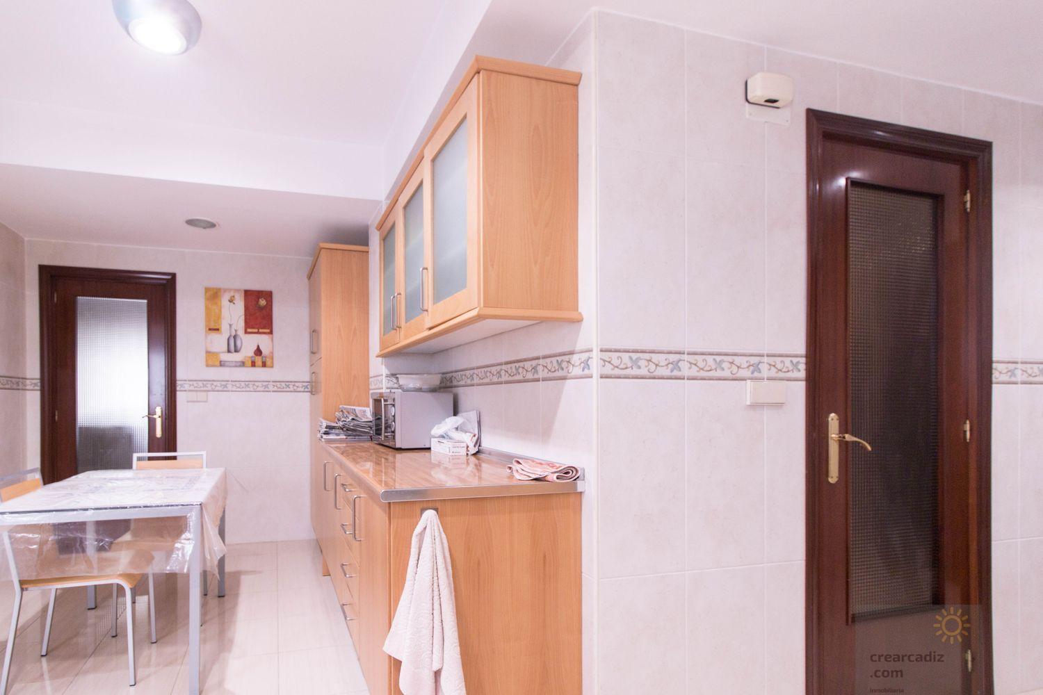 For sale of flat in Cádiz