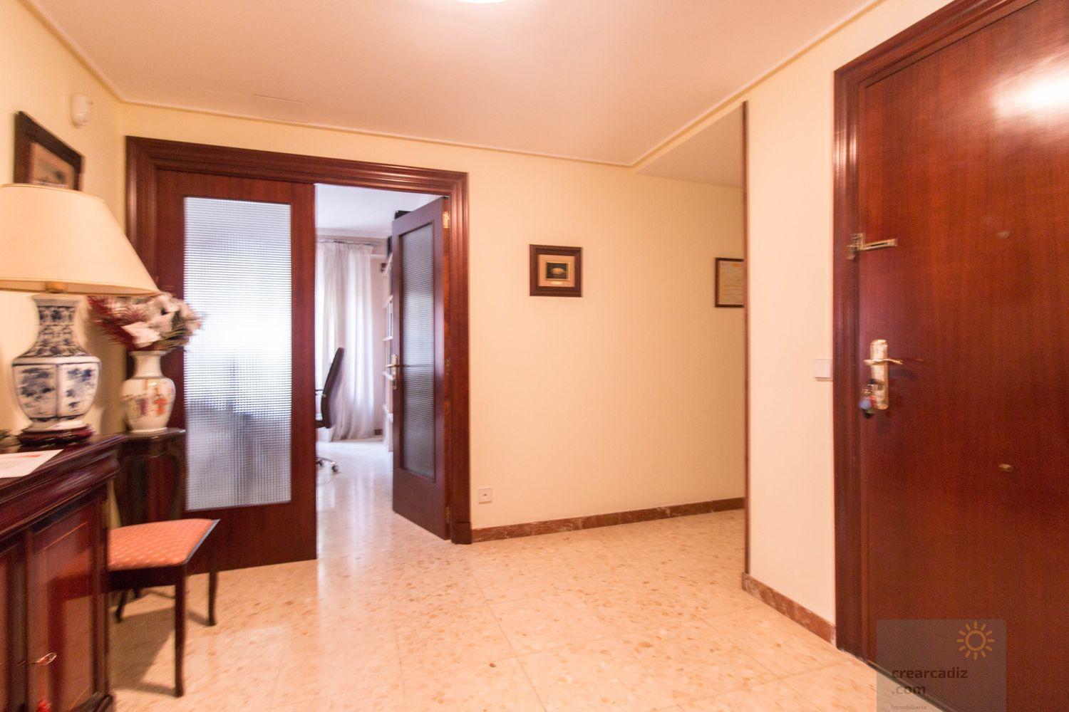 For sale of flat in Cádiz