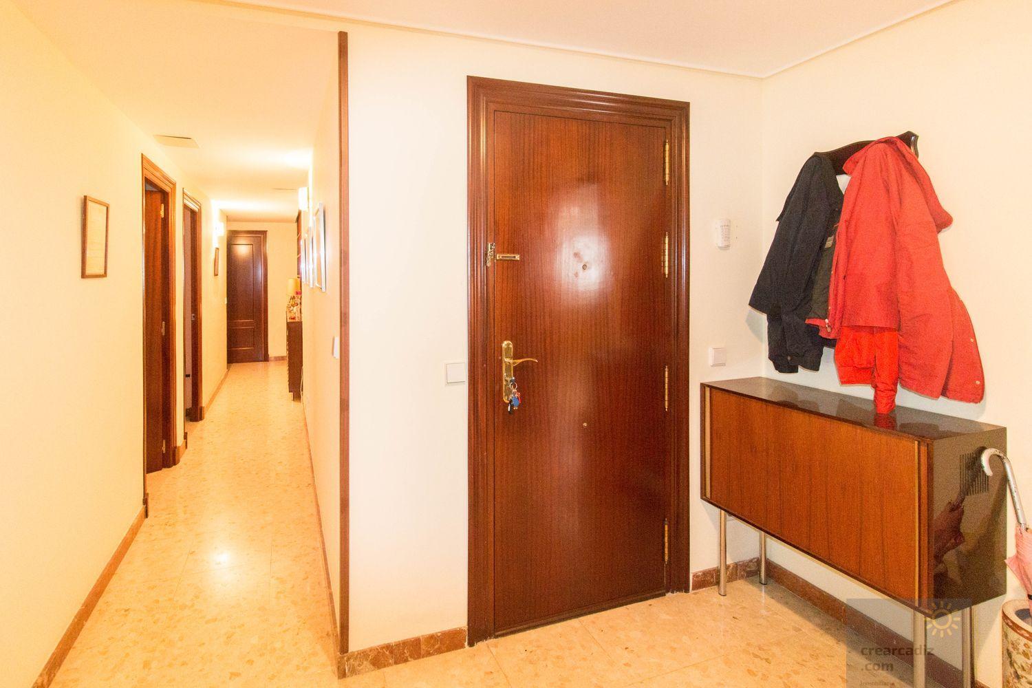 For sale of flat in Cádiz