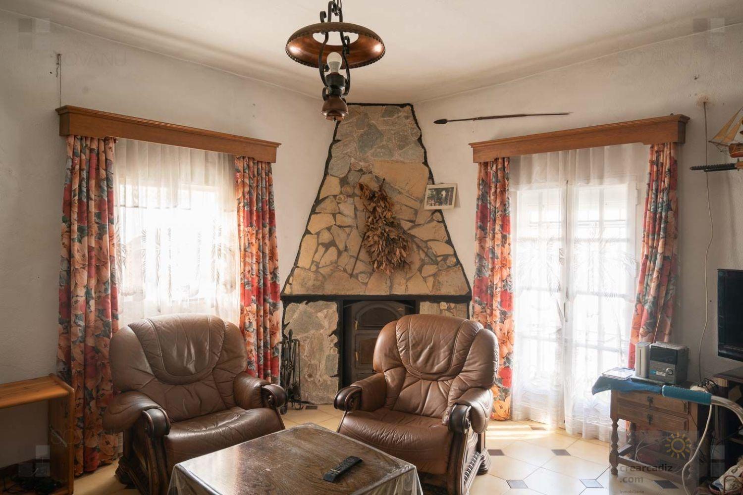 For sale of house in Chiclana de la Frontera