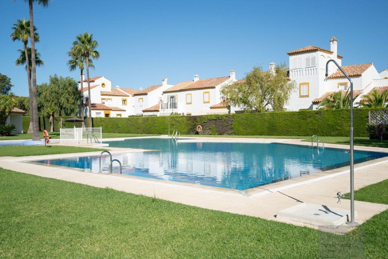 For sale of house in Chiclana de la Frontera