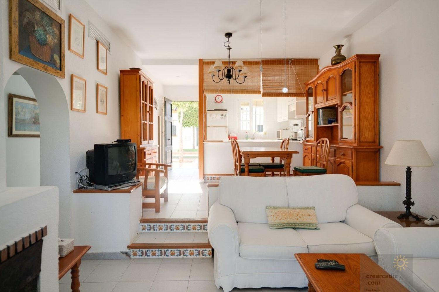 For sale of house in Chiclana de la Frontera