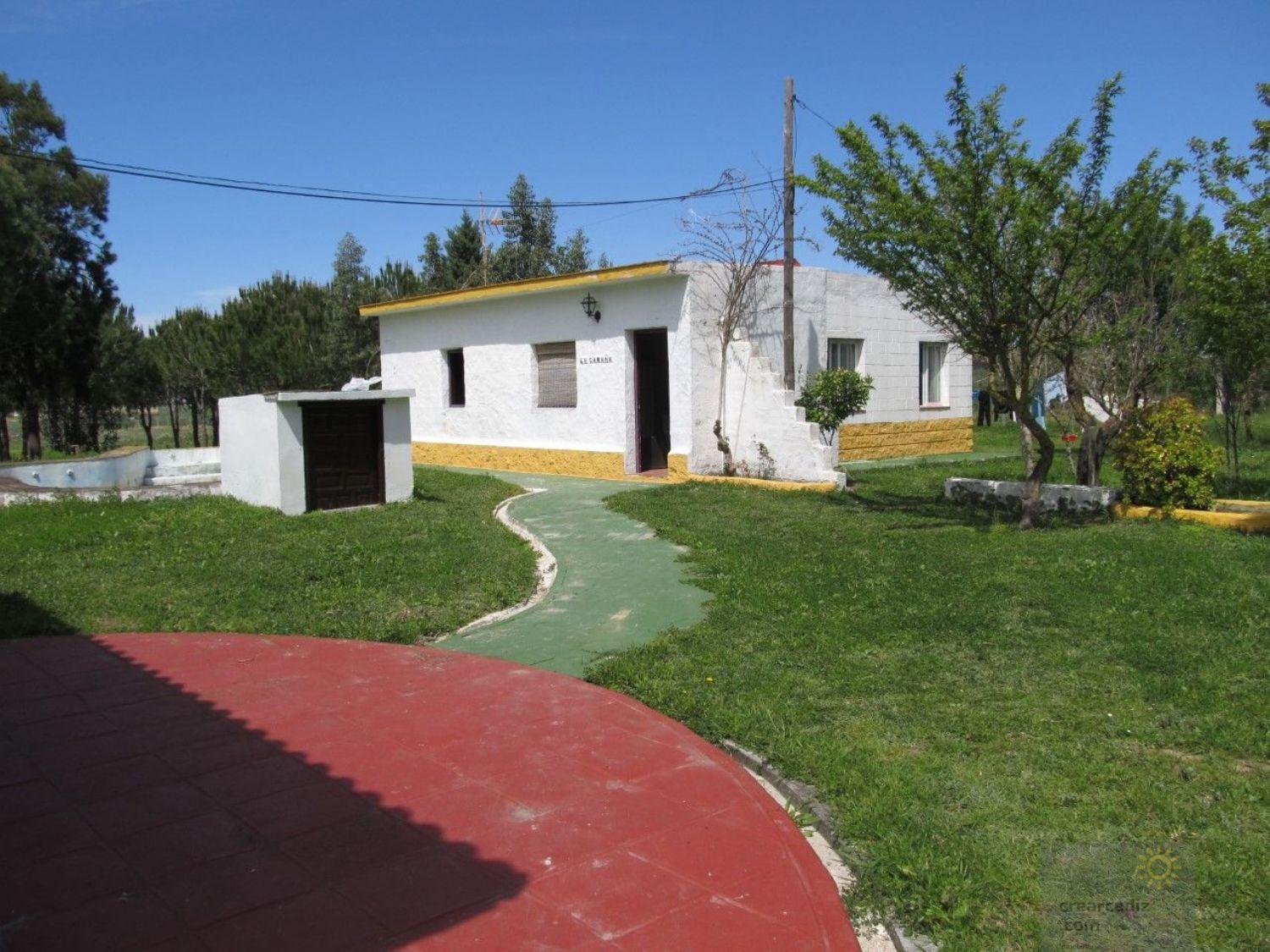 For sale of rural property in Puerto Real