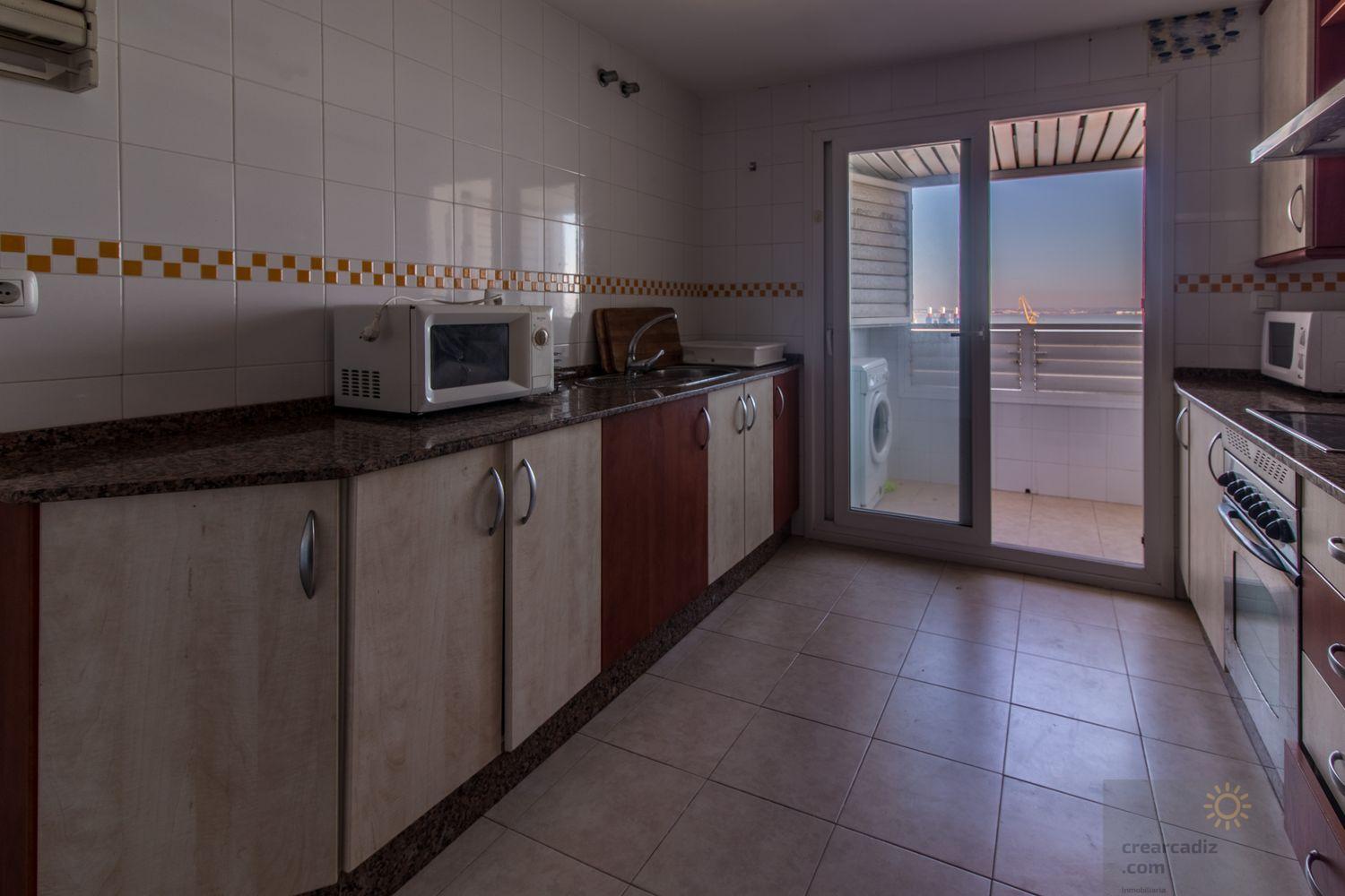 For sale of flat in Cádiz