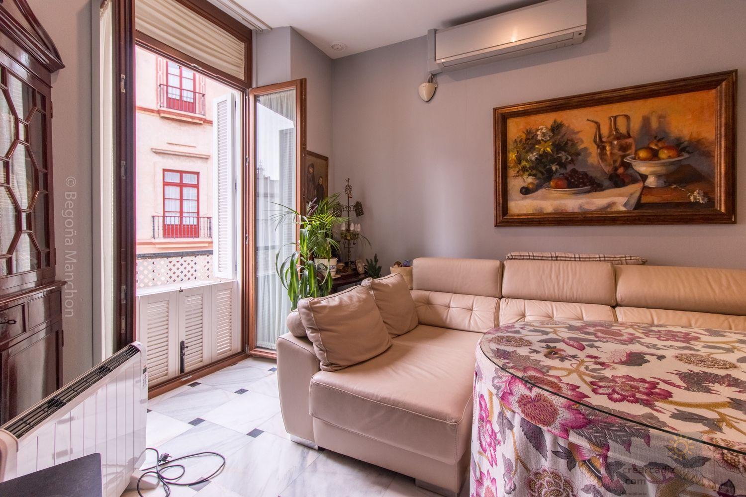 For sale of flat in Cádiz