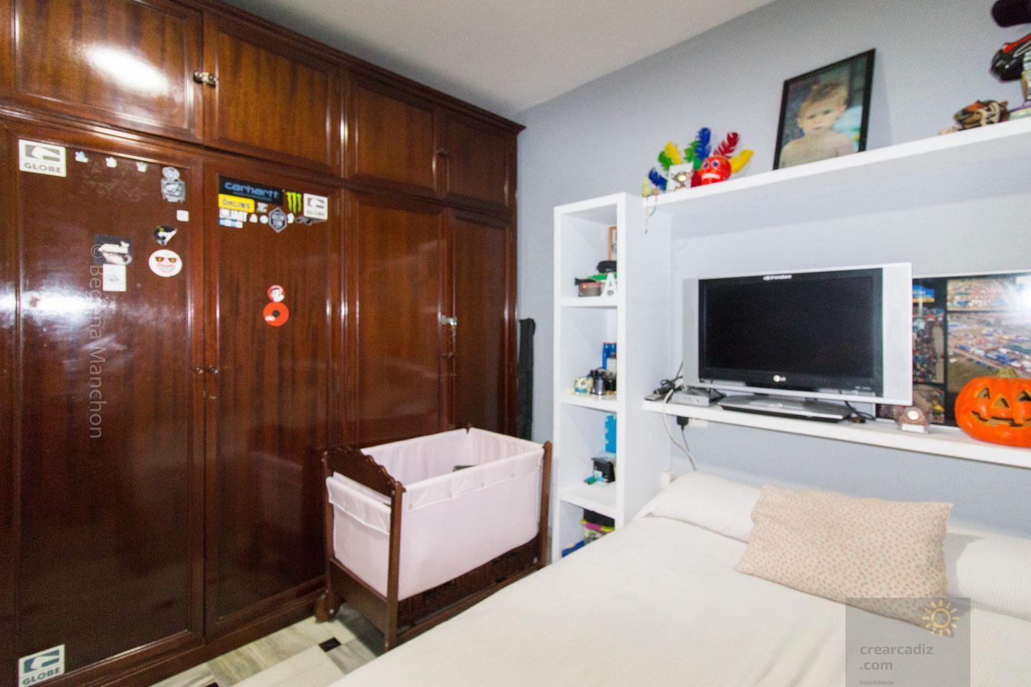 For sale of flat in Cádiz