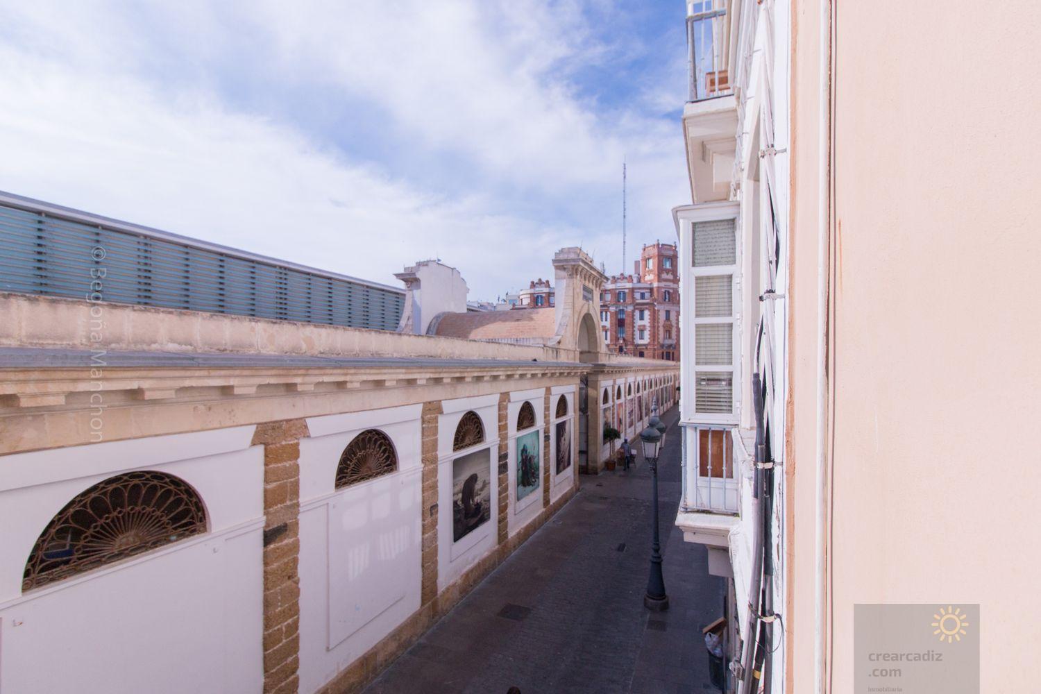 For sale of flat in Cádiz