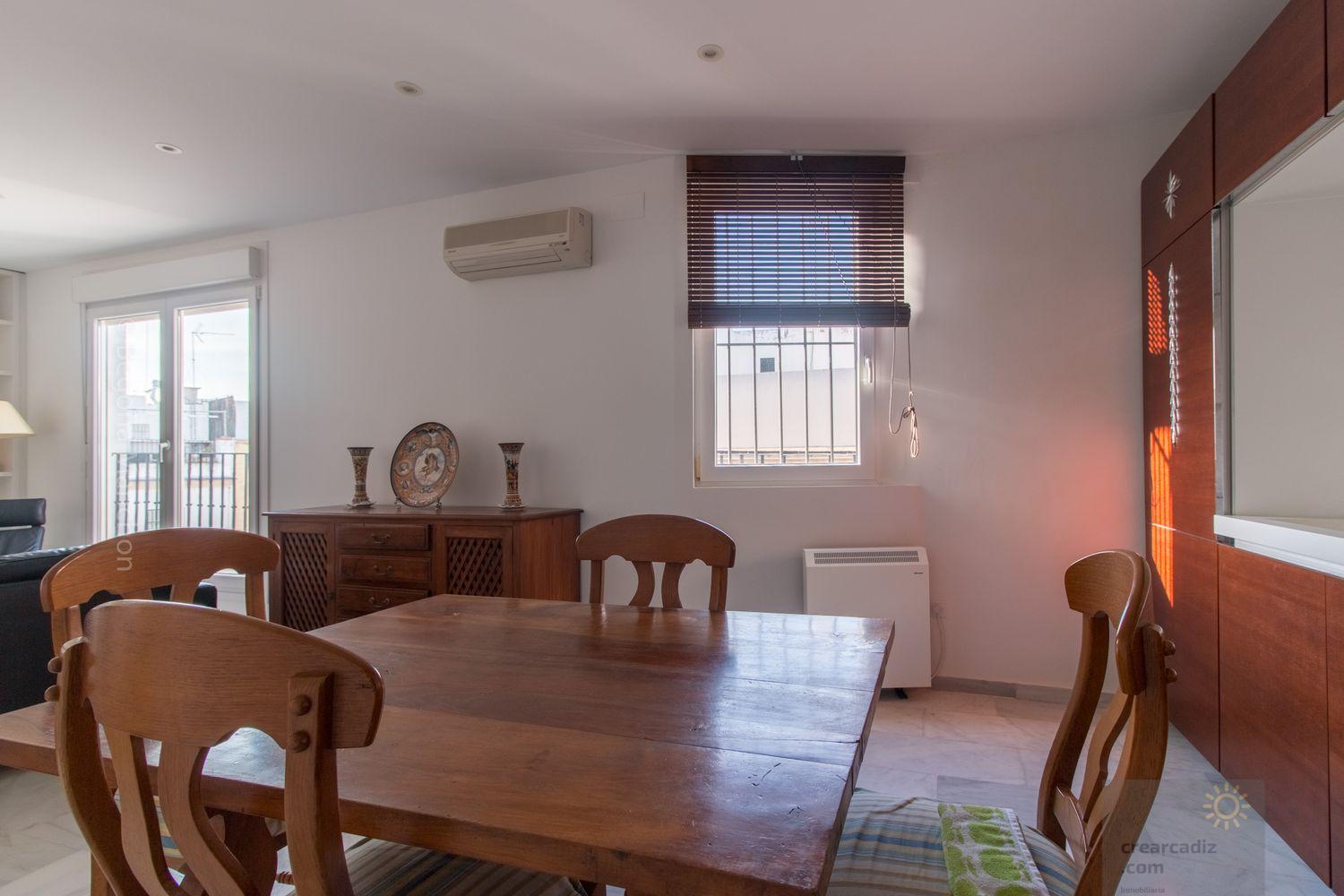 For sale of flat in Cádiz