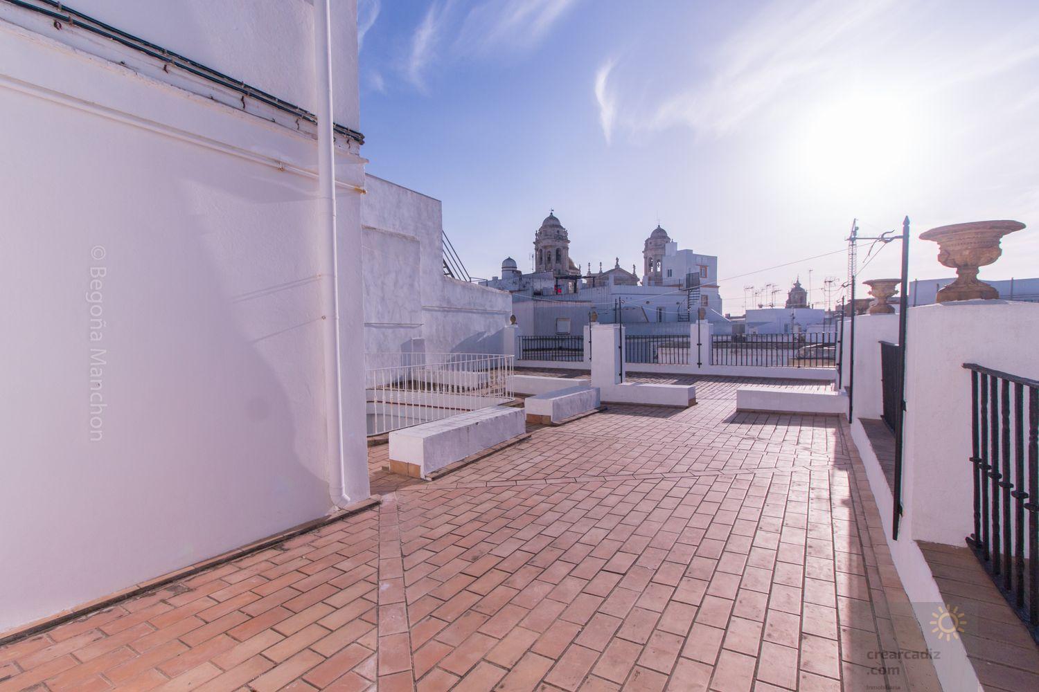 For sale of flat in Cádiz