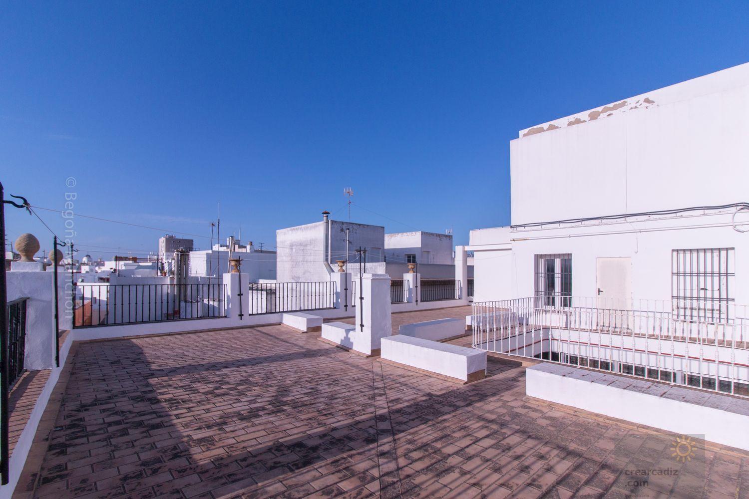 For sale of flat in Cádiz