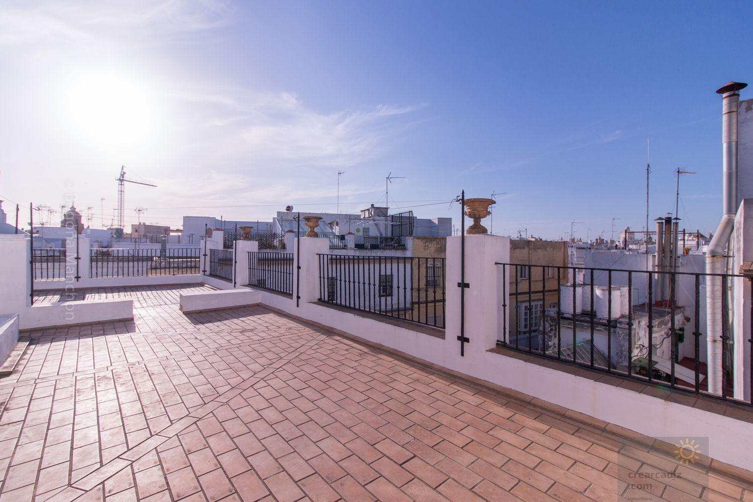 For sale of flat in Cádiz