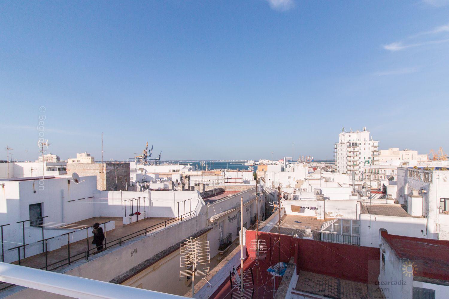 For sale of flat in Cádiz