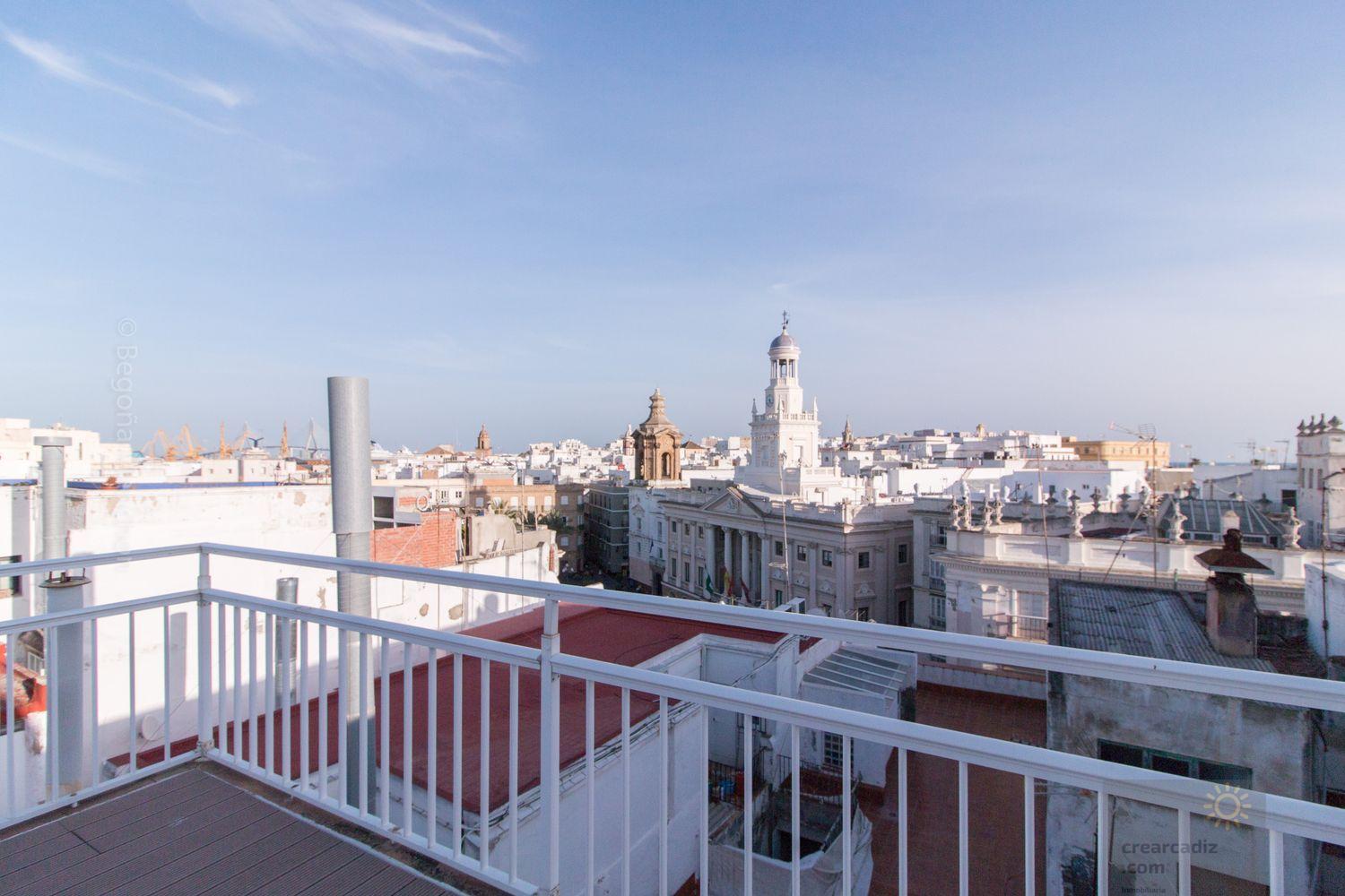 For sale of flat in Cádiz