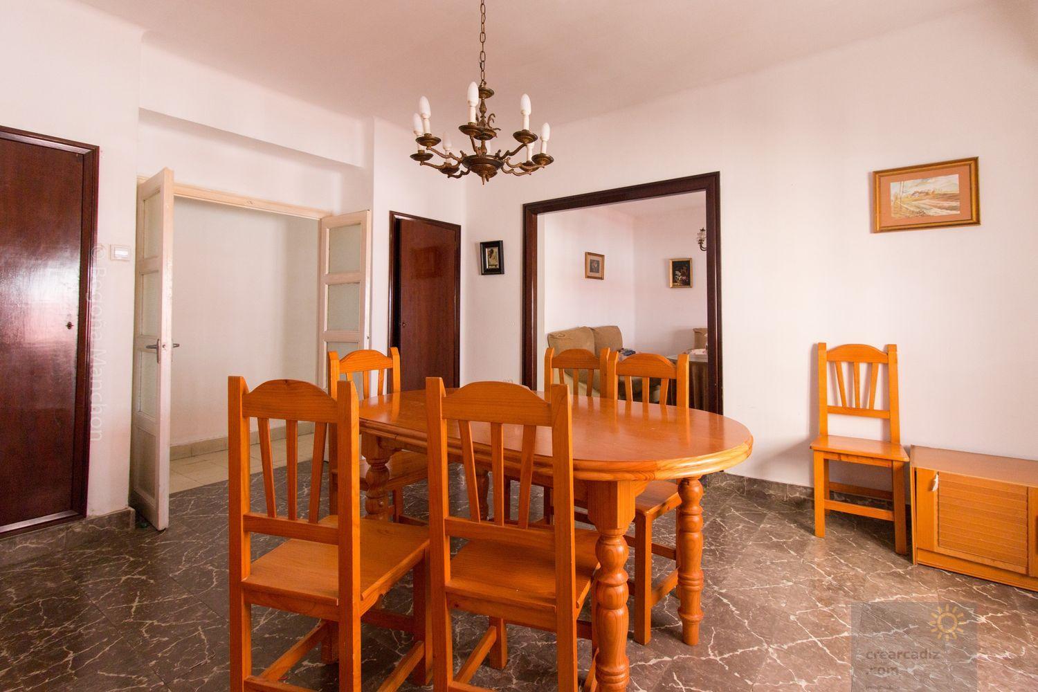 For sale of flat in Cádiz