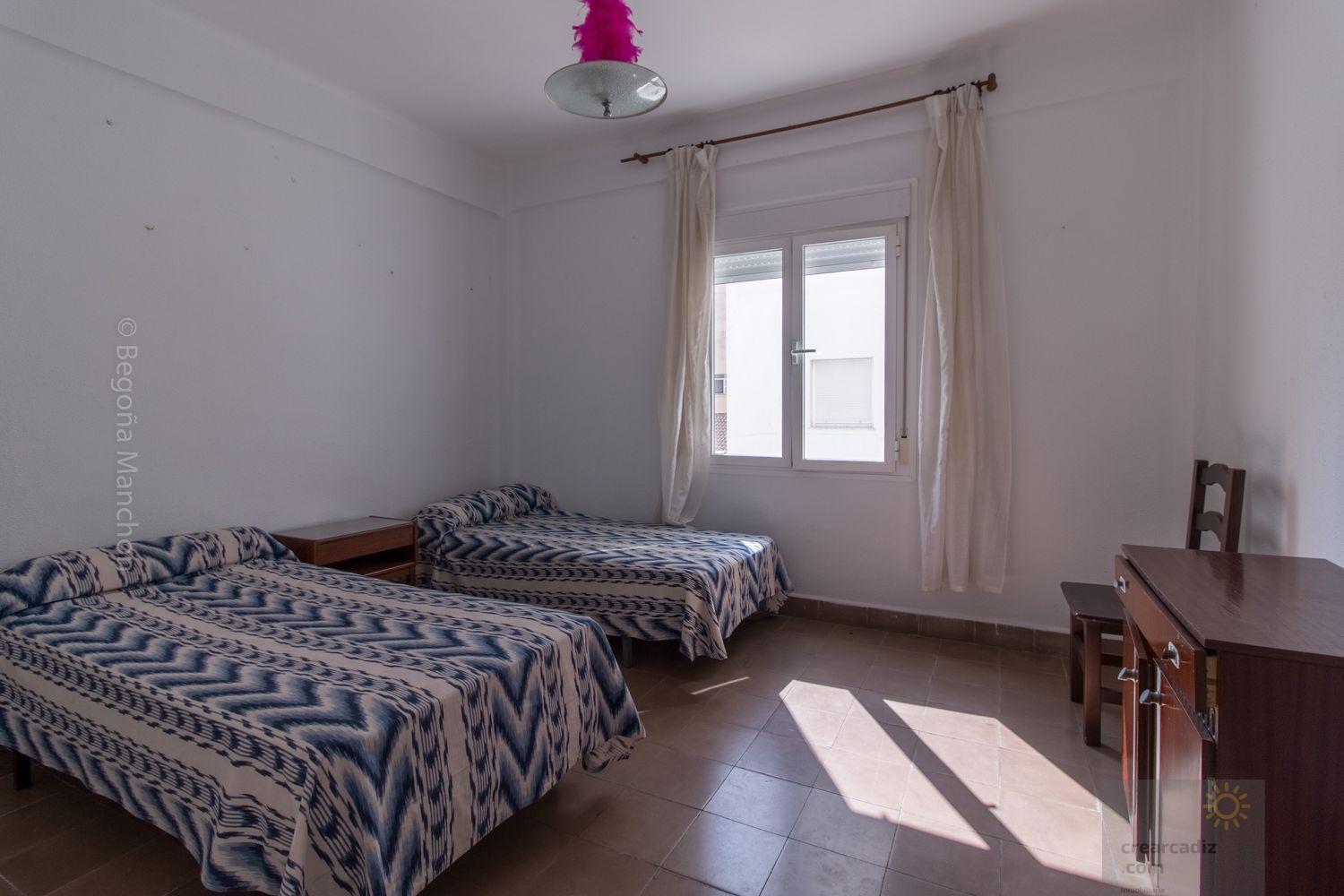 For sale of flat in Cádiz