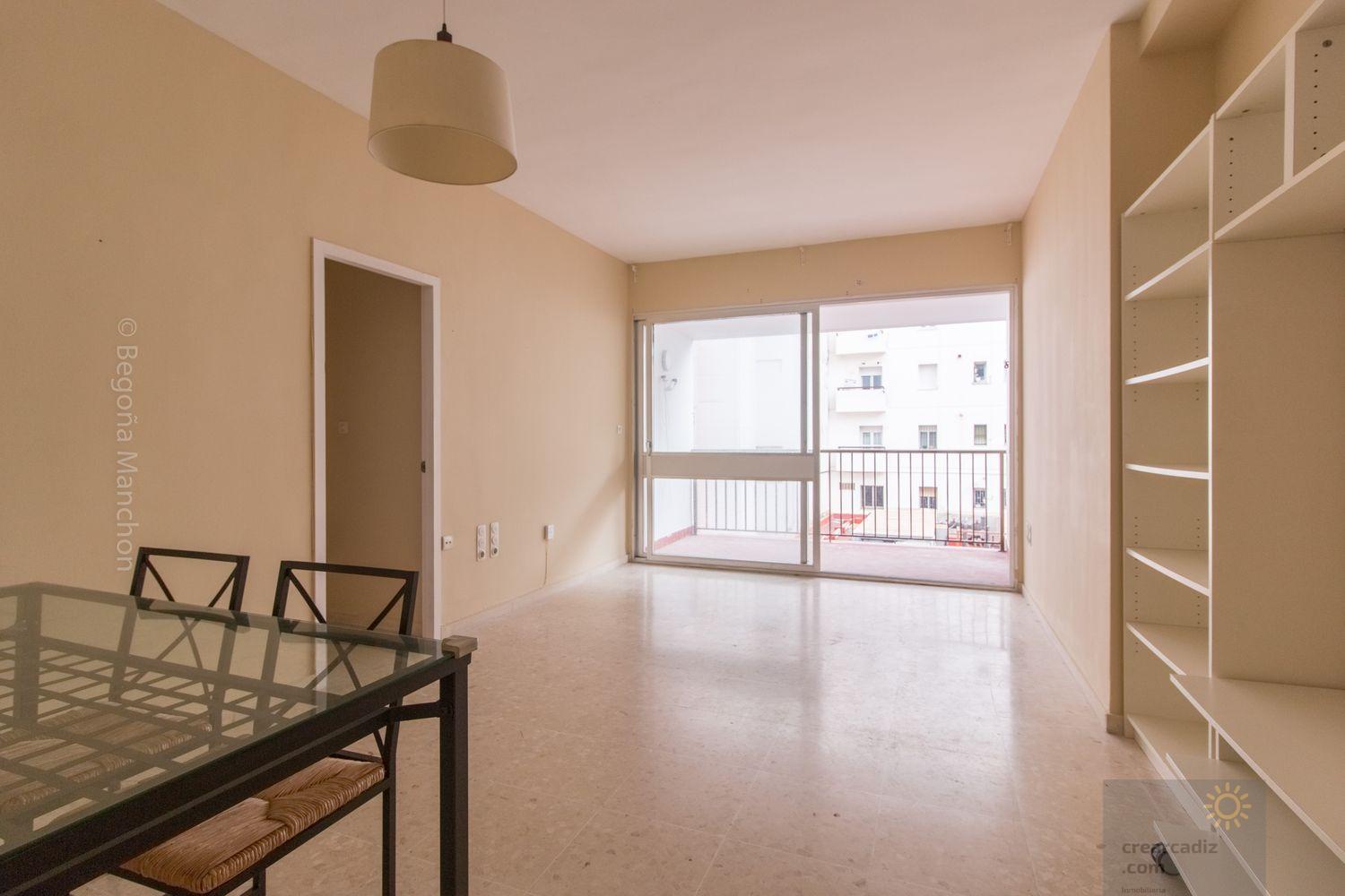 For sale of flat in Cádiz