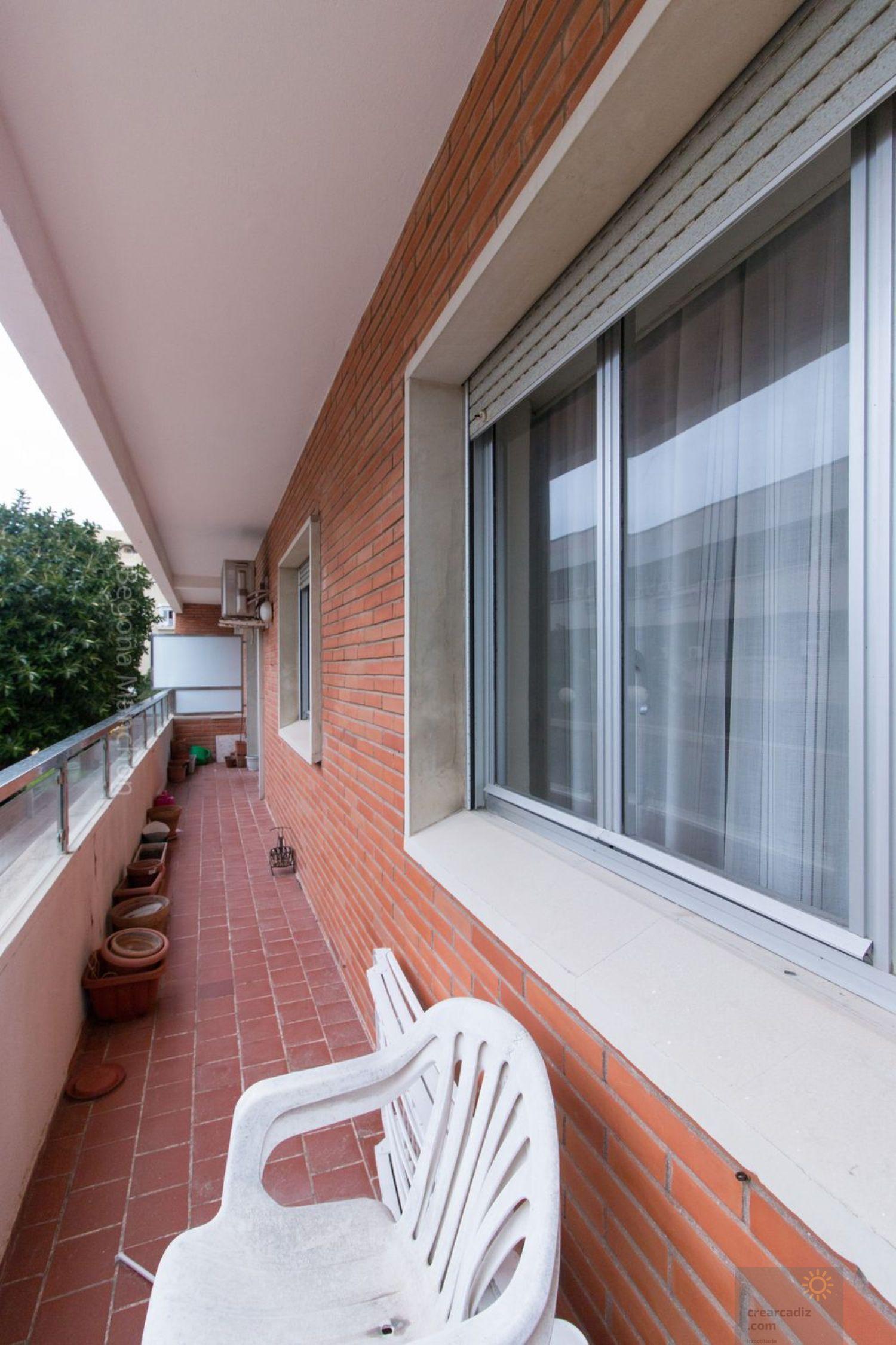 For sale of flat in Cádiz