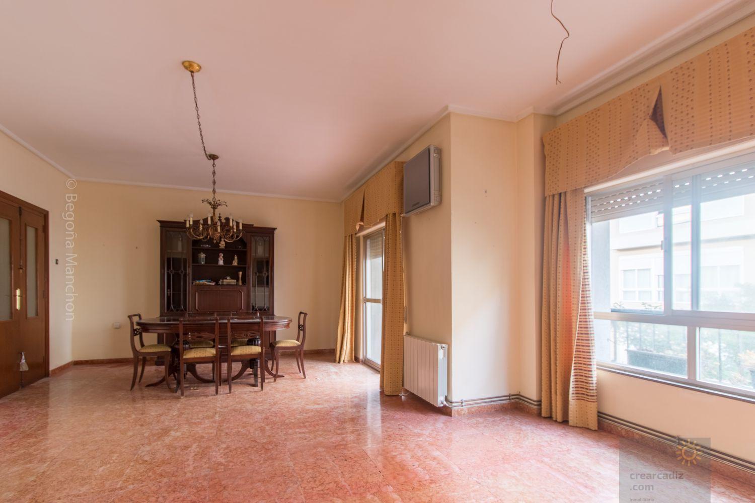 For sale of flat in Cádiz