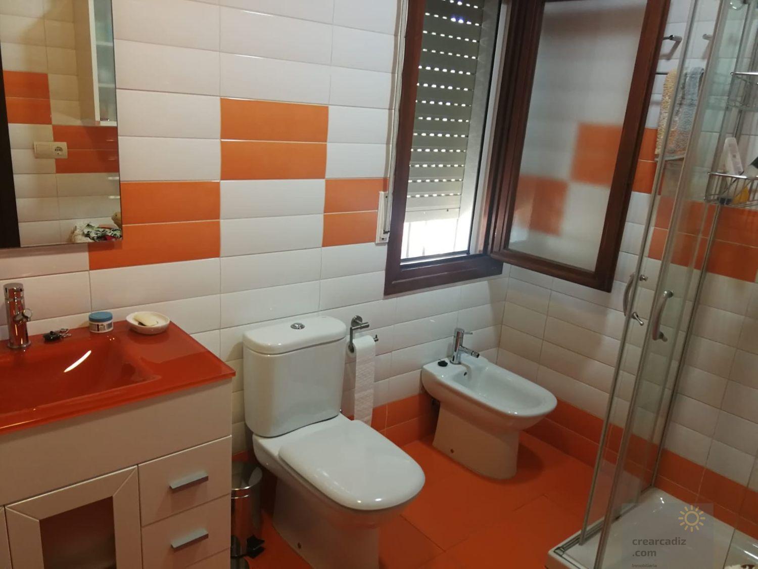 For sale of chalet in Conil