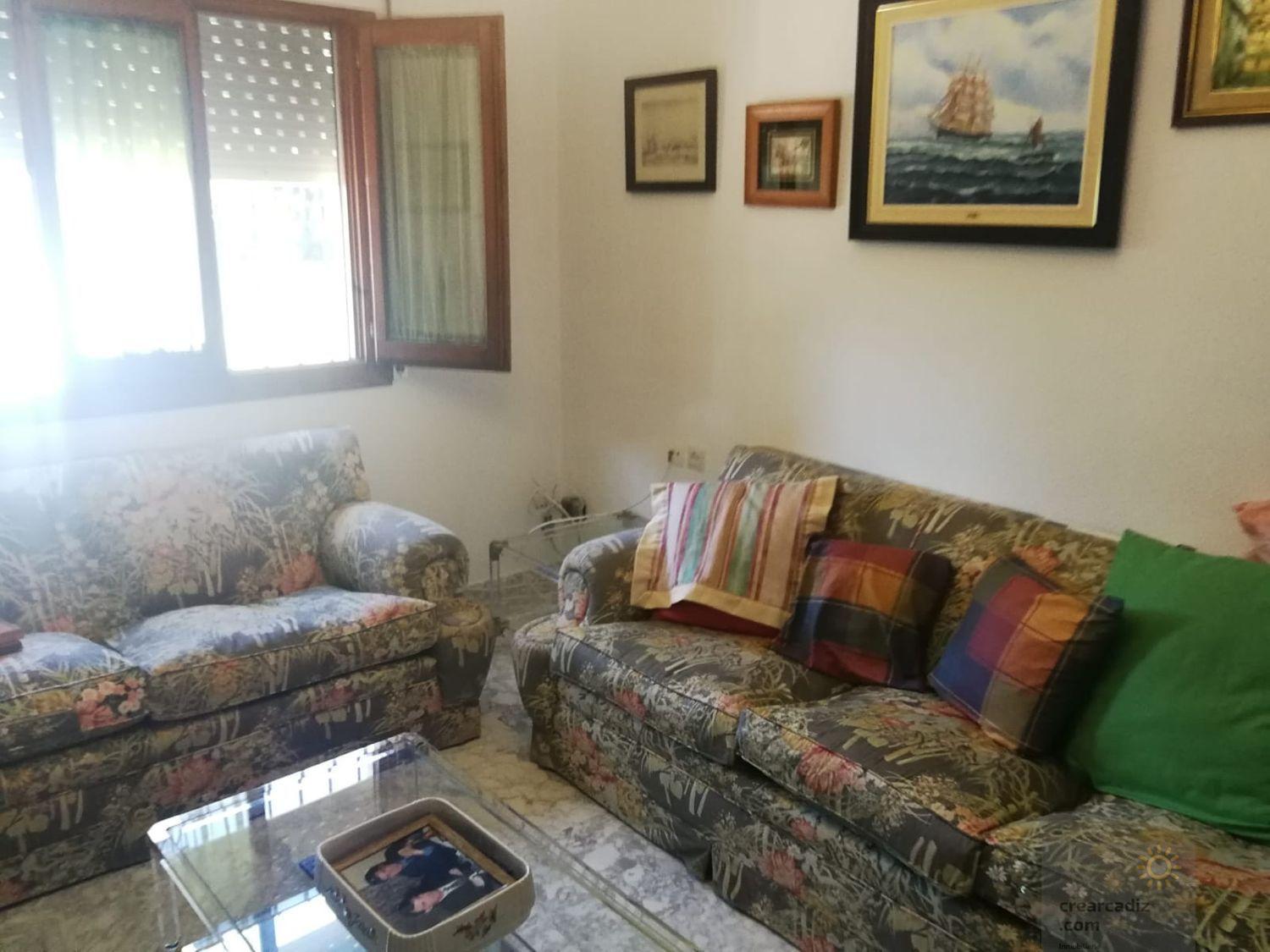 For sale of chalet in Conil