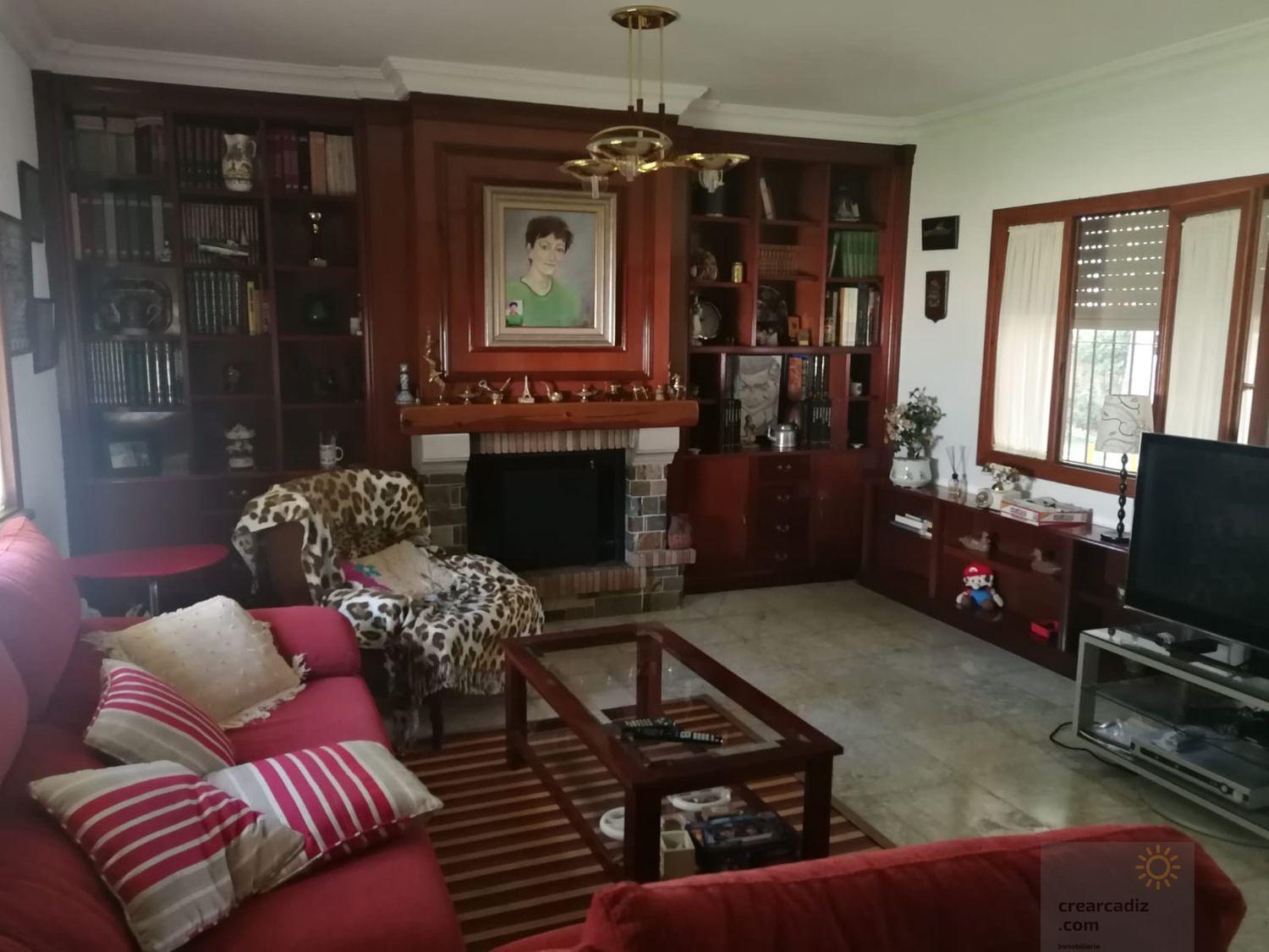 For sale of chalet in Conil