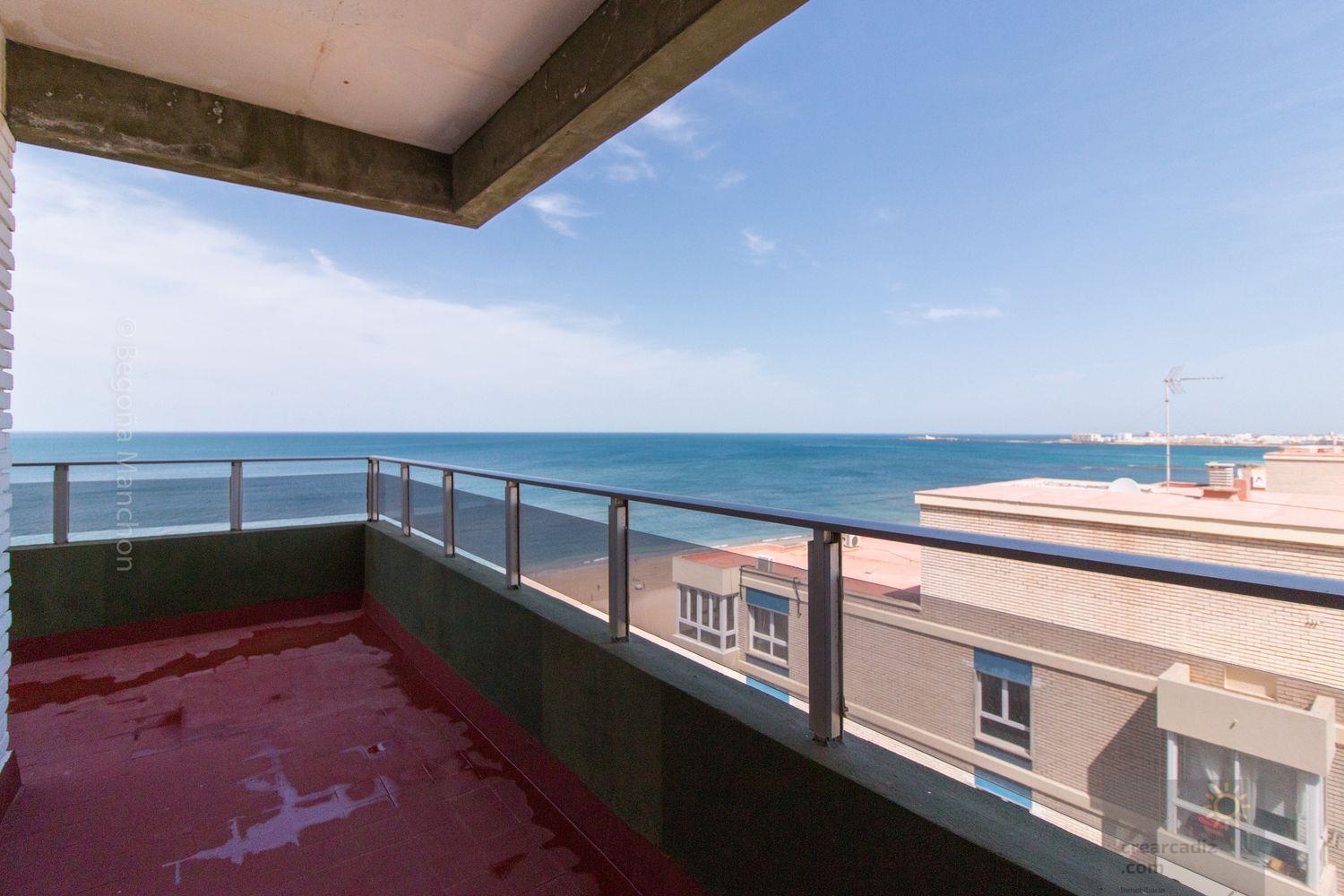 For sale of flat in Cádiz