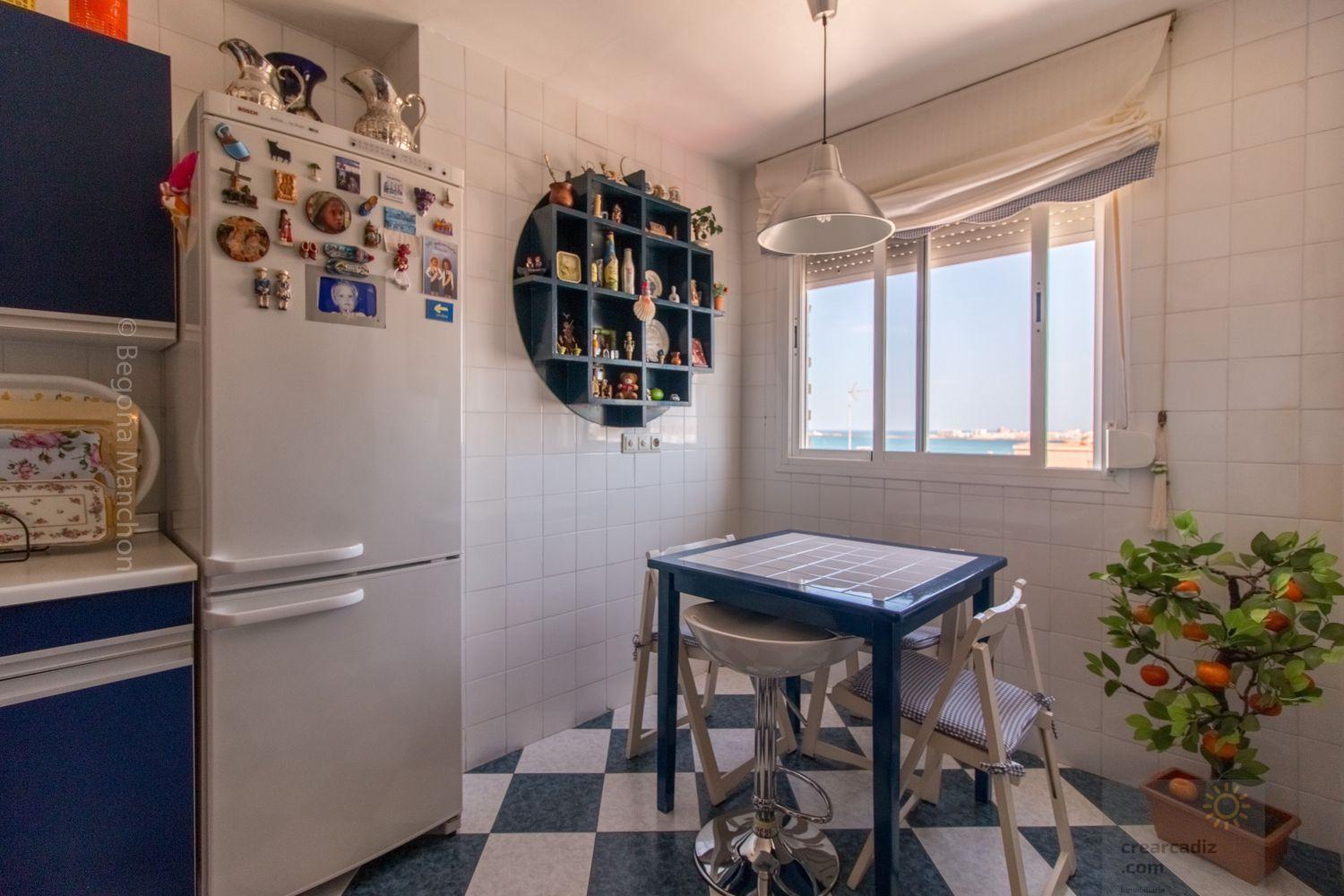 For sale of flat in Cádiz