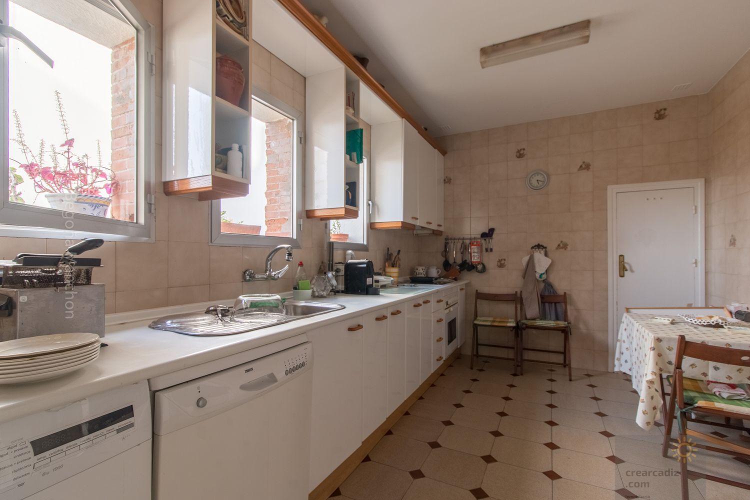 For sale of flat in Cádiz