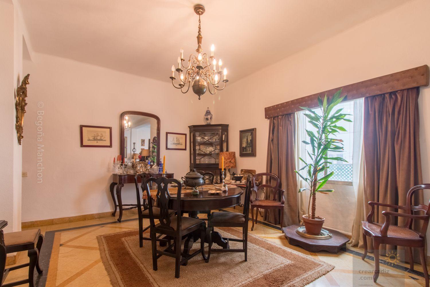 For sale of flat in Cádiz