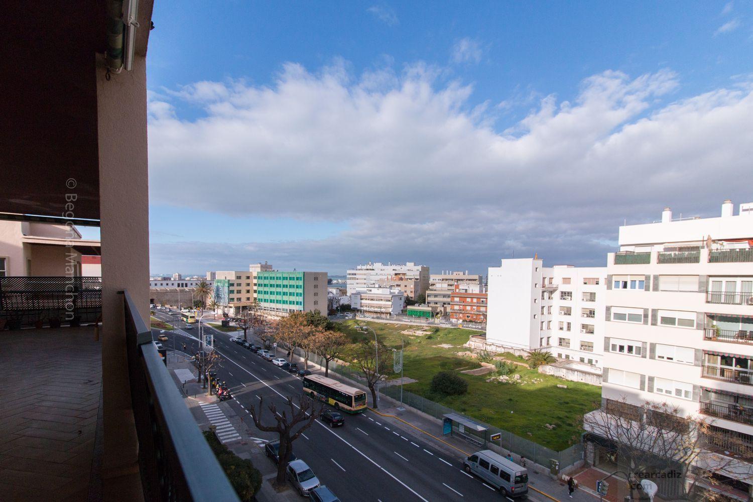 For sale of flat in Cádiz