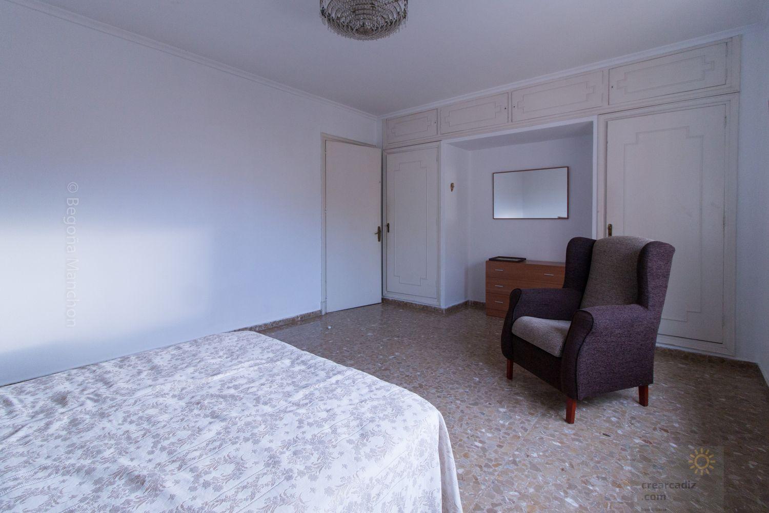 For sale of flat in Cádiz