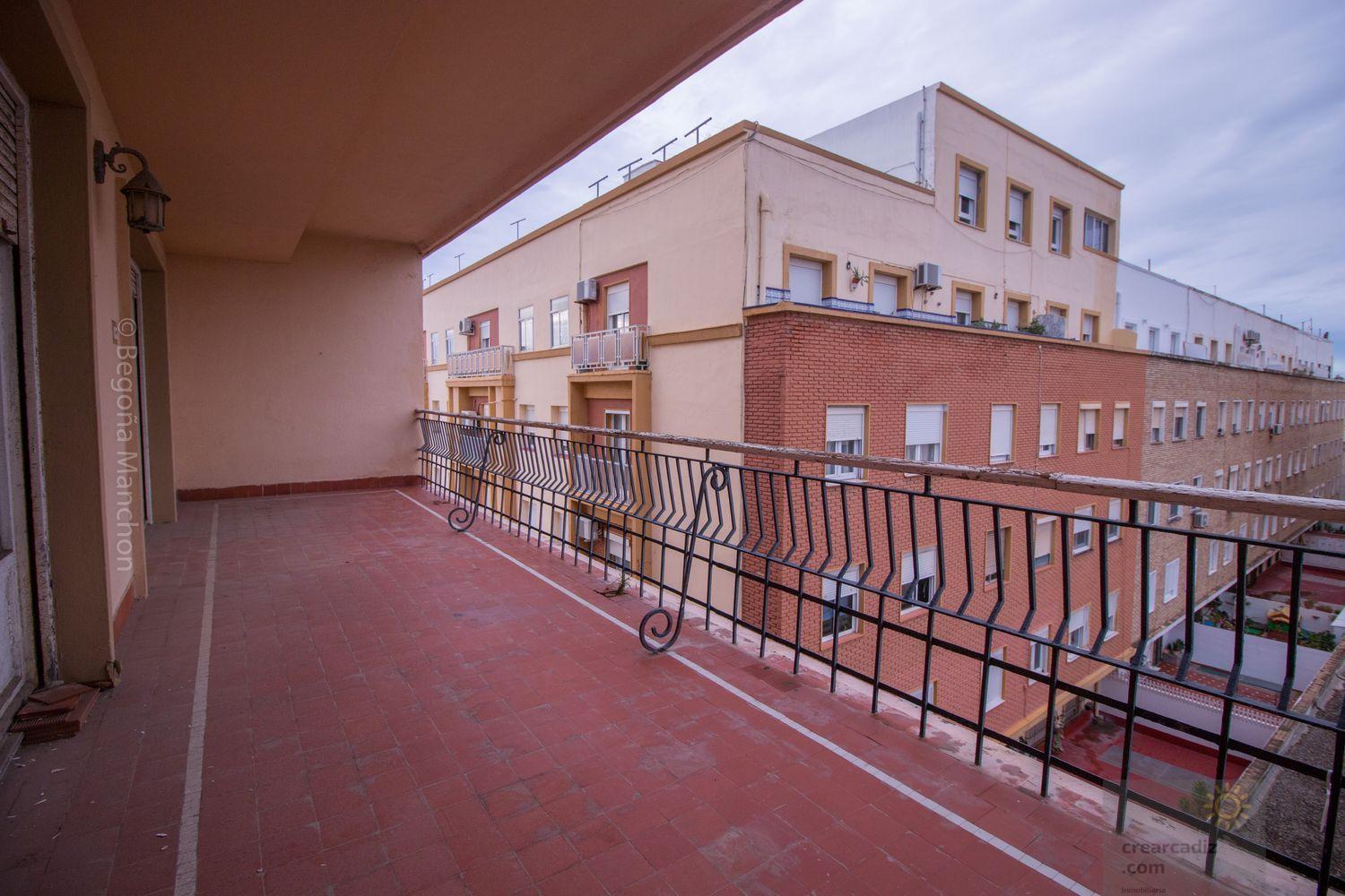 For sale of flat in Cádiz