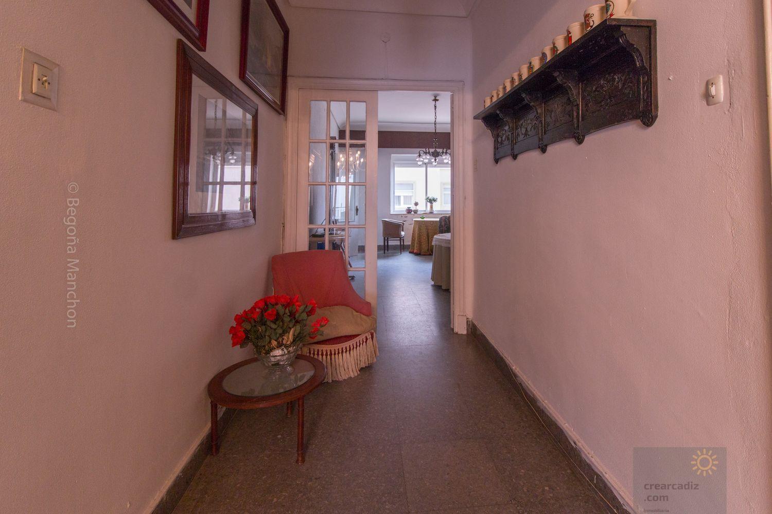 For sale of flat in Cádiz