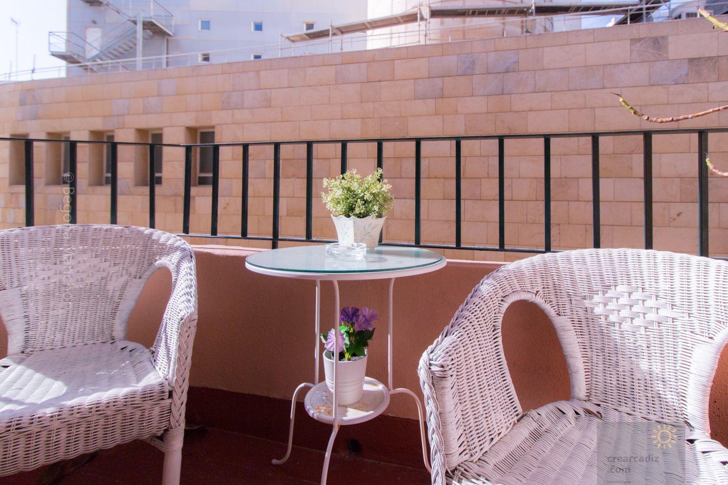 For sale of flat in Cádiz