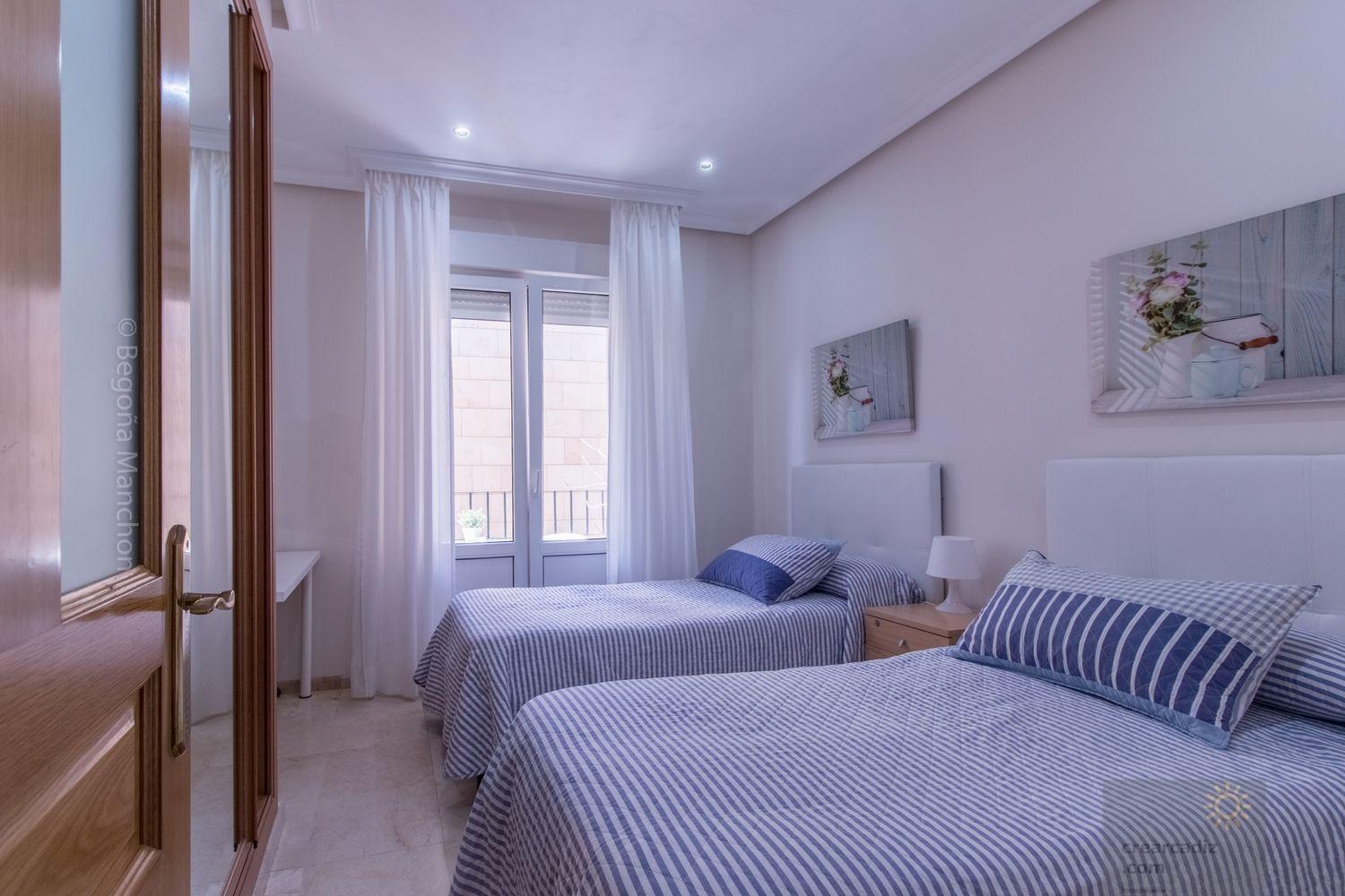 For sale of flat in Cádiz