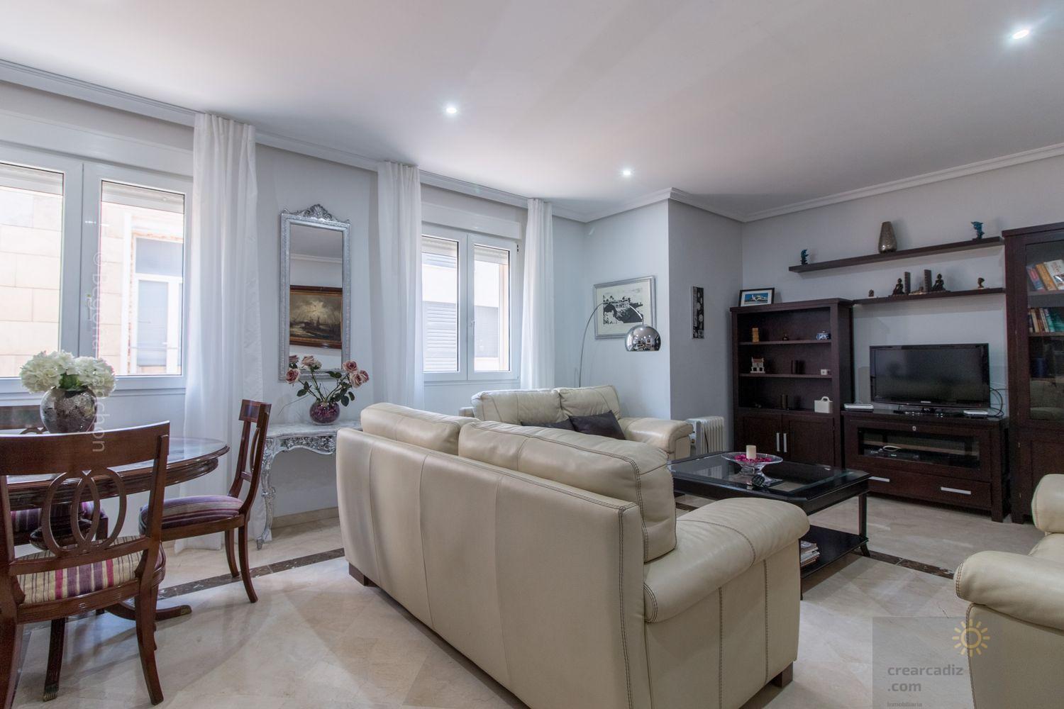 For sale of flat in Cádiz